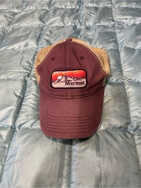 EUC Marmot Men's Maroon Trucker Hat